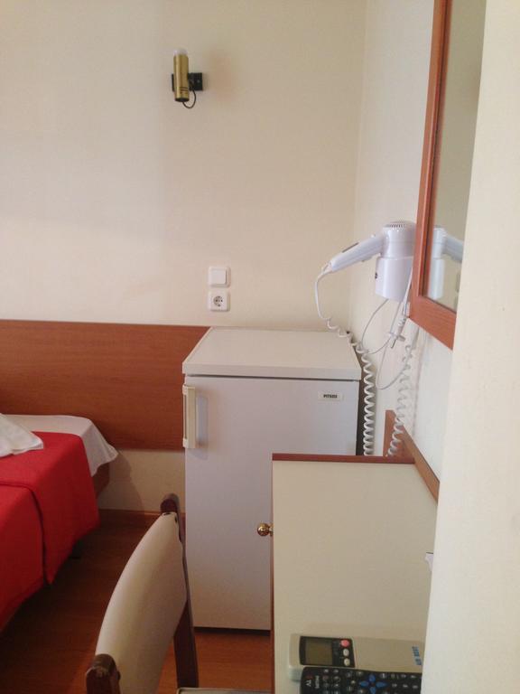 Noufara Hotel Kamena Vourla Cameră foto